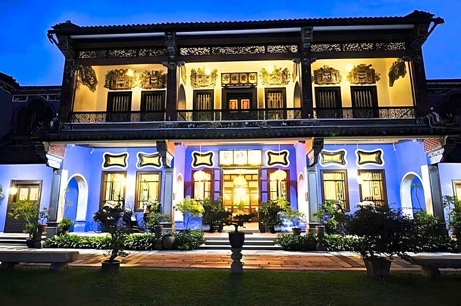 Cheong Fatt Tze - The Blue Mansion
