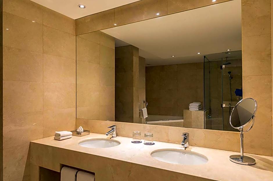 Sheraton Miramar Hotel & Convention Center