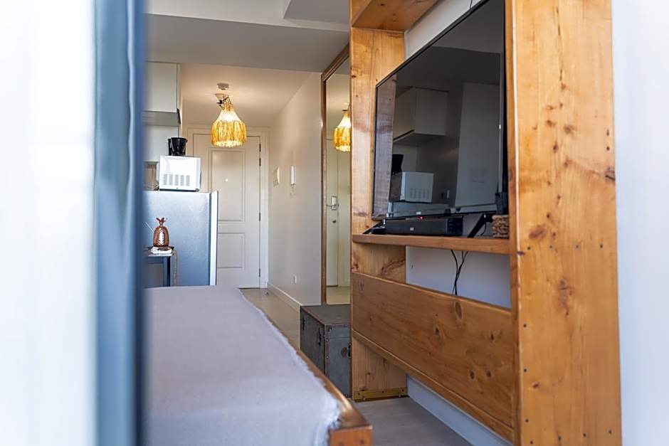 R'Holistay Azure North KING SIZE BED & Wave POOL