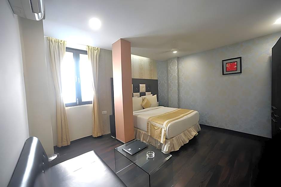 Hotel Lee International