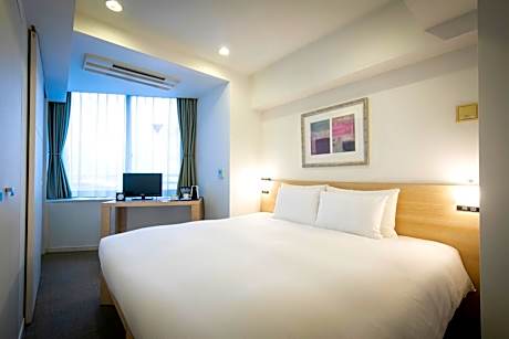 Suite Room with 1 King Bed with Bathtub - No-Smoking