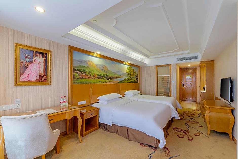 Vienna International Hotel Meizhou Spindle Bridge Branch