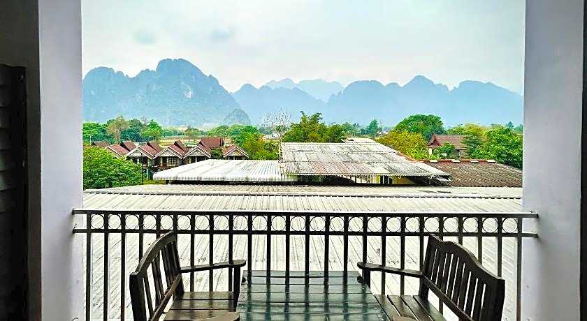 Domon Riverside Hotel