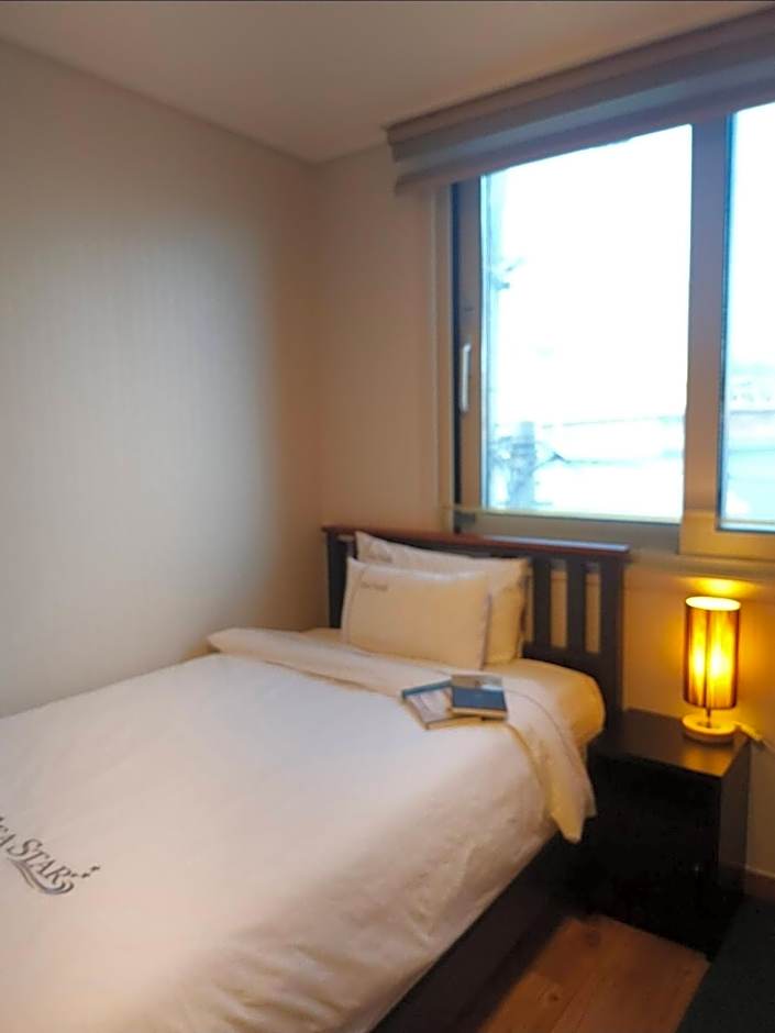 Sea Star Hostel