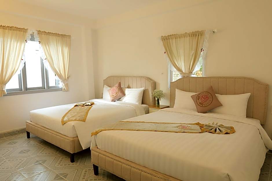 LA VIE EN ROSE HOTEL 2