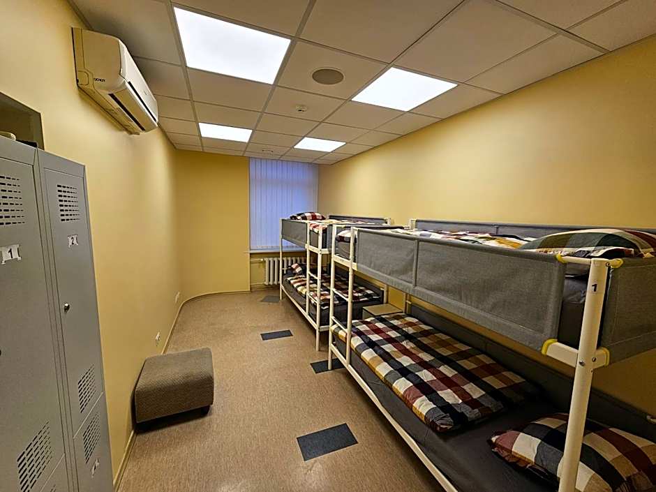 Foto 1 von 2 von Bed in 4-Bed Mixed Dormitory Room