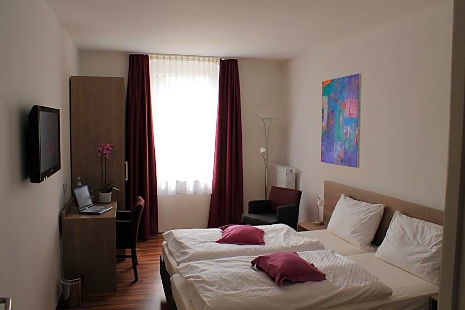 Photo 1 of 5 of Apartment, Garden View