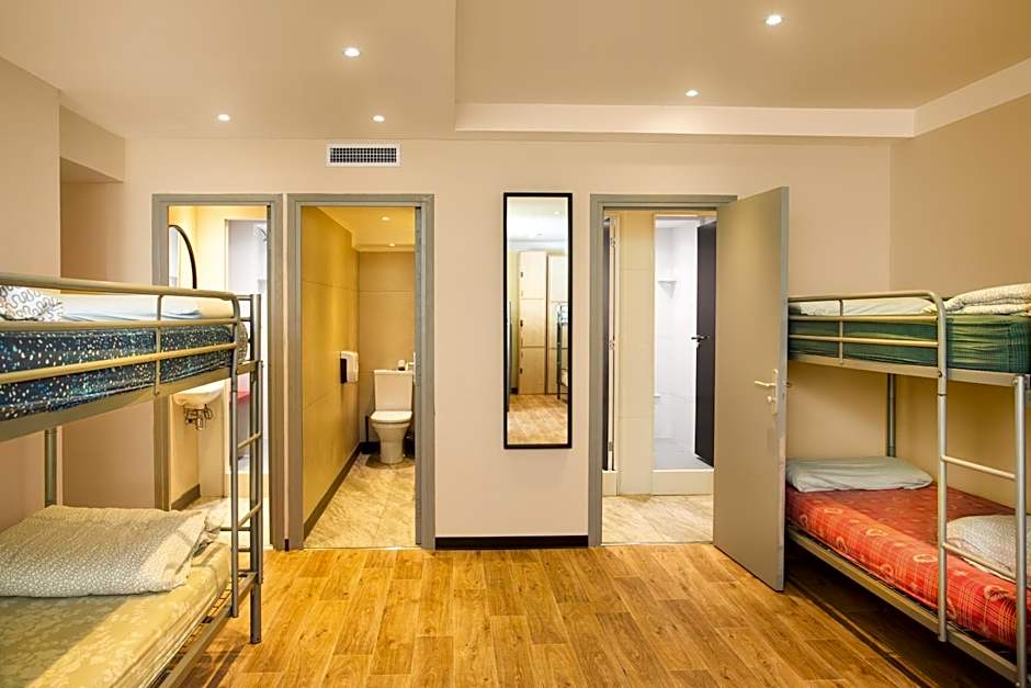 Villa Saint Exupery Beach Hostel