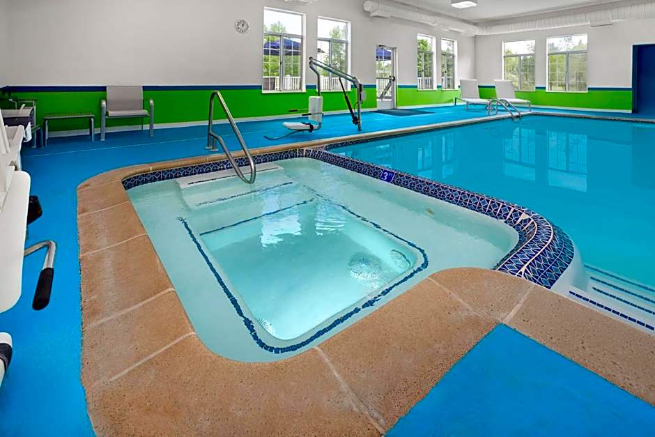 Holiday Inn Express Hotel & Suites Acme-Traverse City By IHG