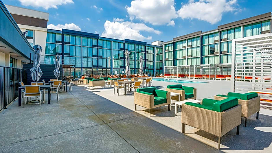 Staybridge Suites Dallas Market Ctr Love Field by IHG