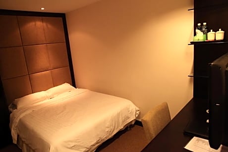 Standard Room With No Window