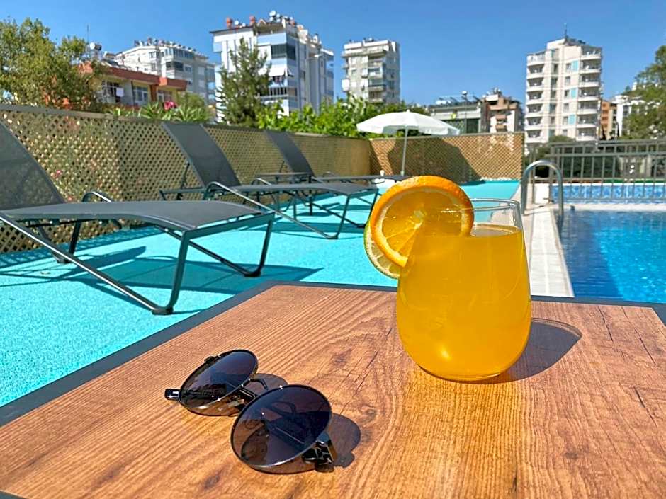 Zeynel Hotel