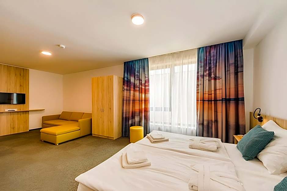 Akademia Hotel**** Balatonfured