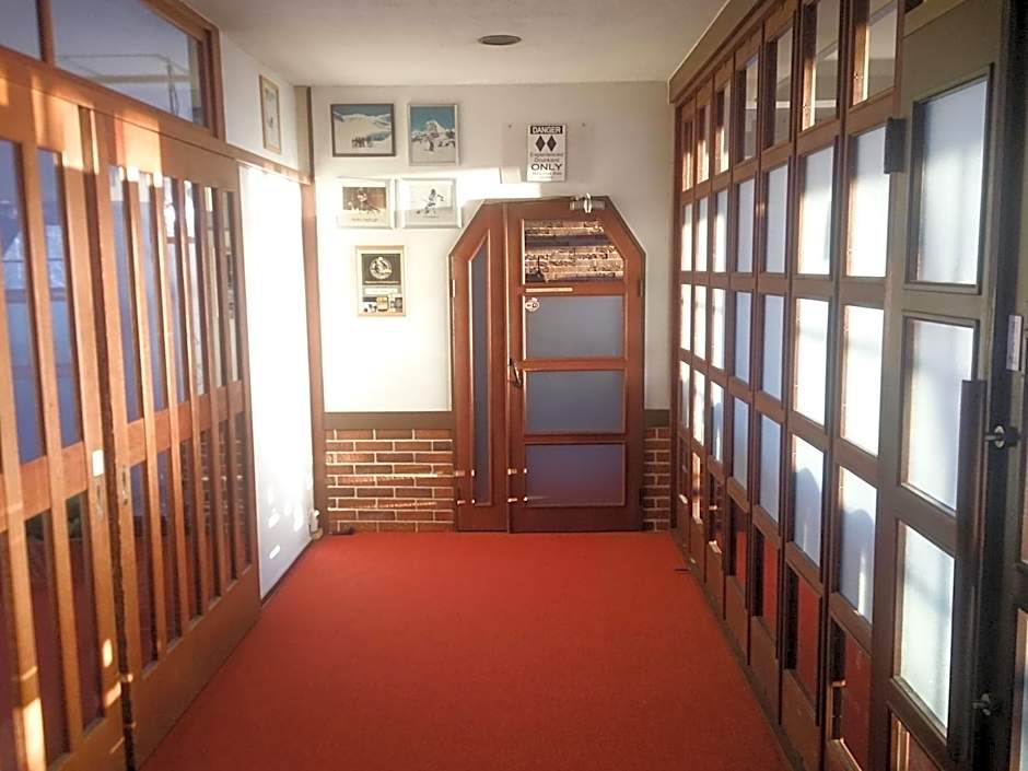 Fujio Pension Madarao Apartment Hotel & Restaurant