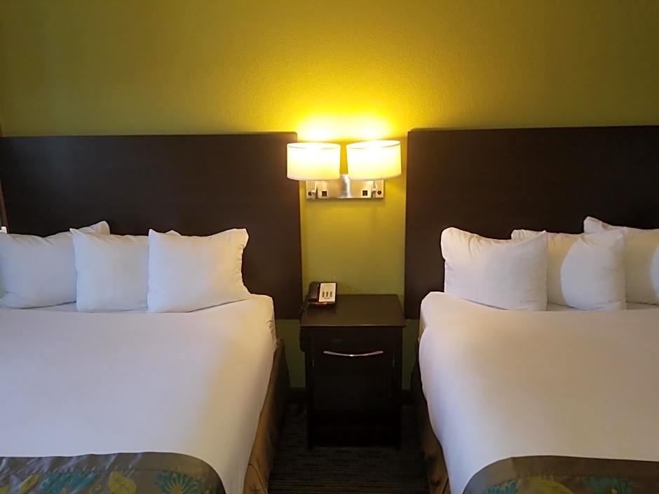 Baymont by Wyndham Eau Claire WI