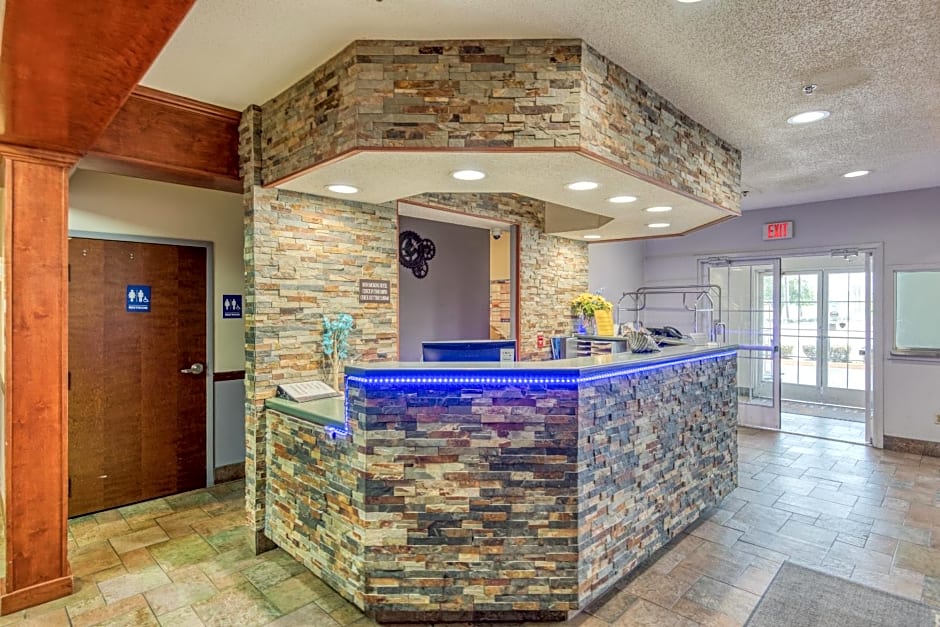 Trident Inn and Suites