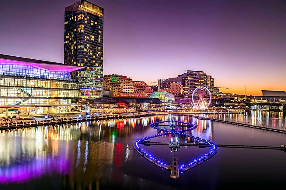 Metro Apartments on King