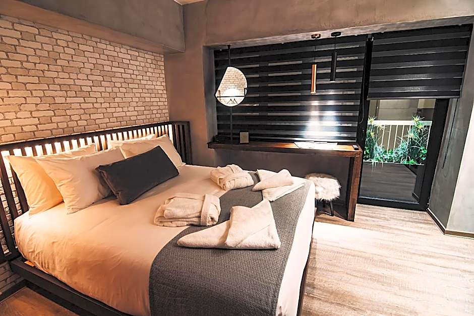 Project 3 Urban Chic Hotel