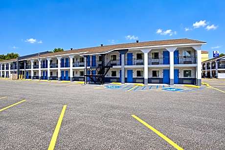 Blue Star Inn Lafayette Near Airport I-10