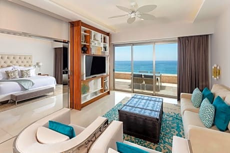 Two-Bedroom Ocean View - 2 King Beds