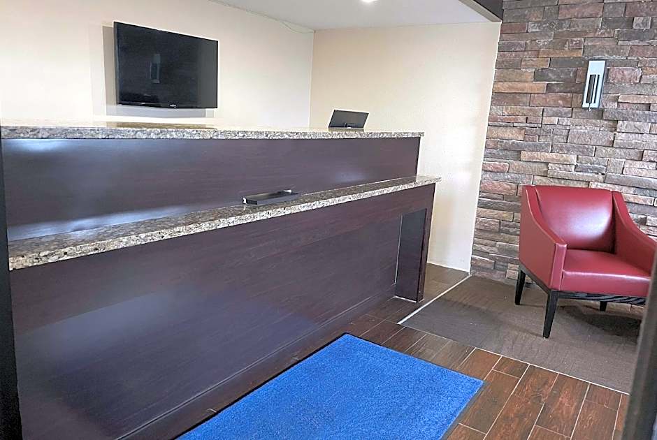 Baymont by Wyndham Holland - Toledo – Holland, OH