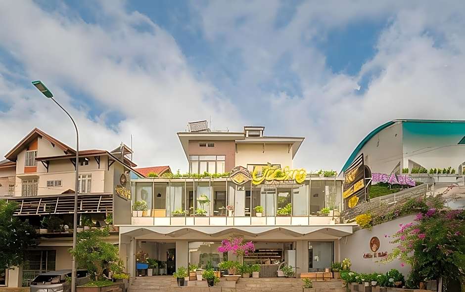 Tasme Hotel