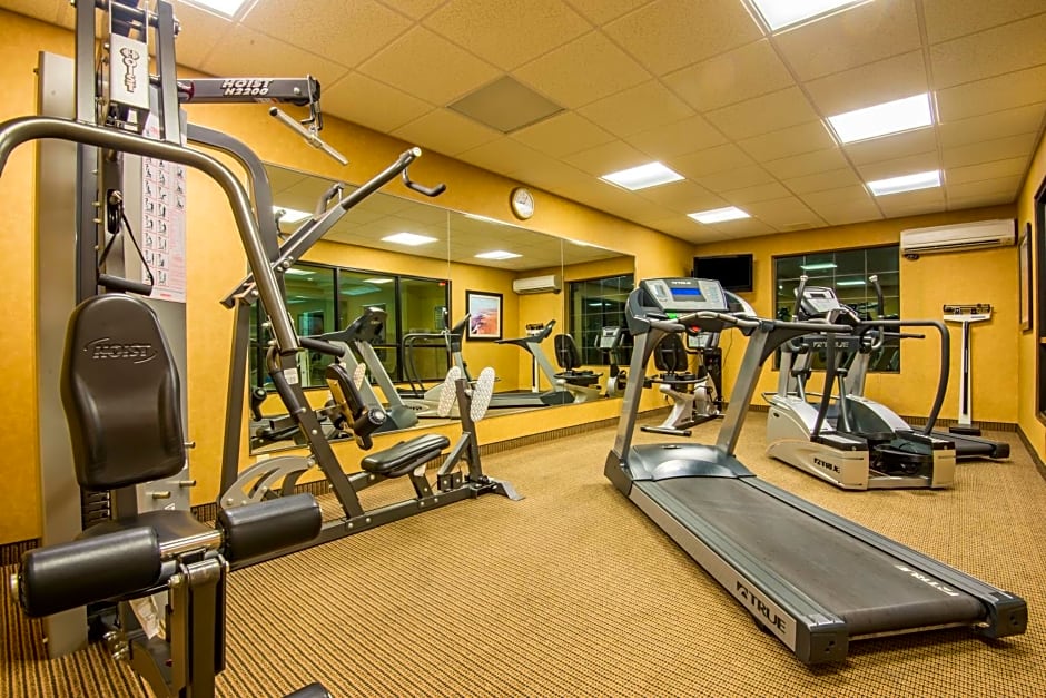 Holiday Inn Express & Suites Clovis By IHG