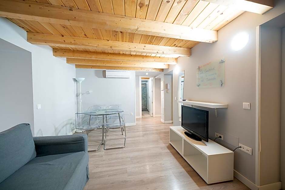 Apartamentos GO - Leopoldo Cano Center