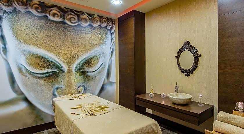 Holiday Inn Antalya - Lara By IHG