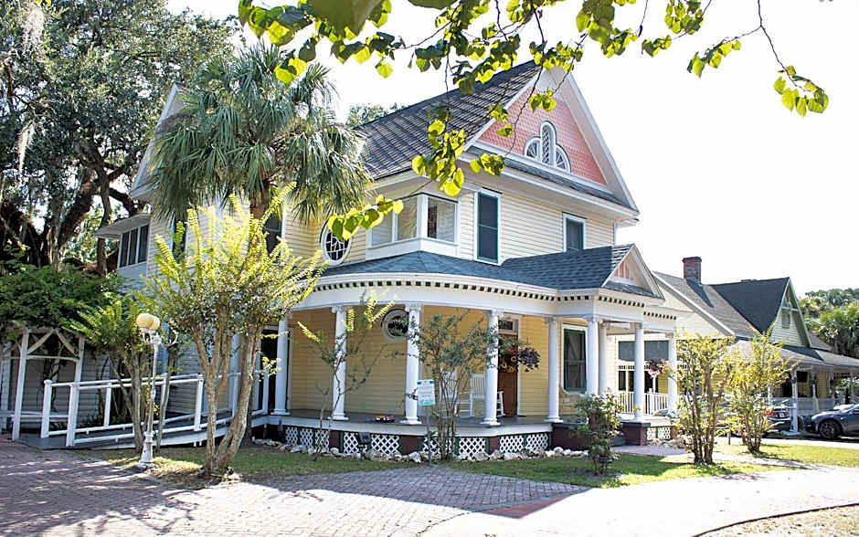 Sweetwater Branch Inn Bed And Breakfast