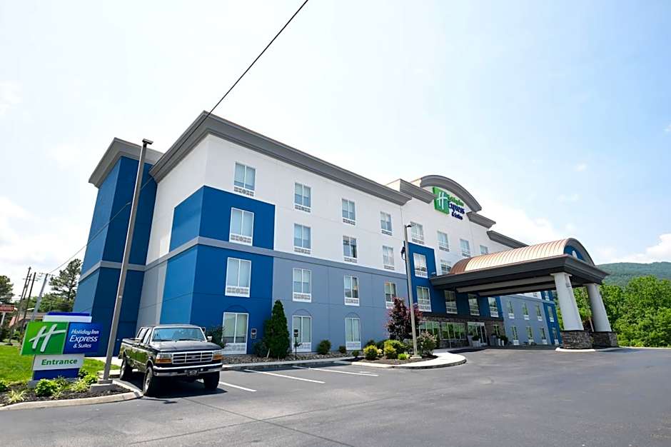 Holiday Inn Express & Suites Caryville By IHG