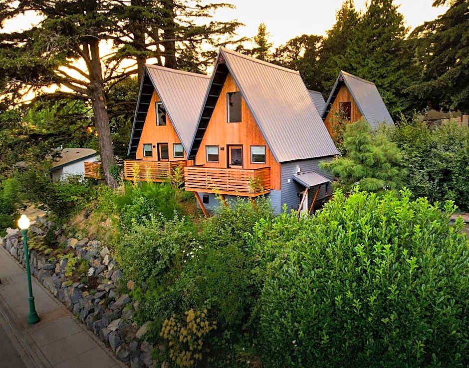Artbliss Hotel