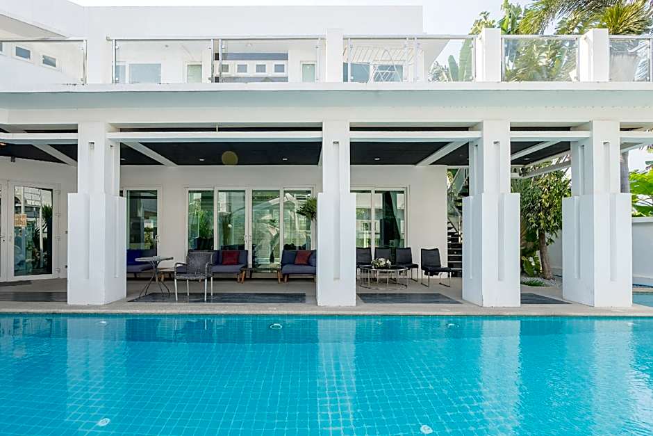 Hollywood Pool Villa Jomtien Beach
