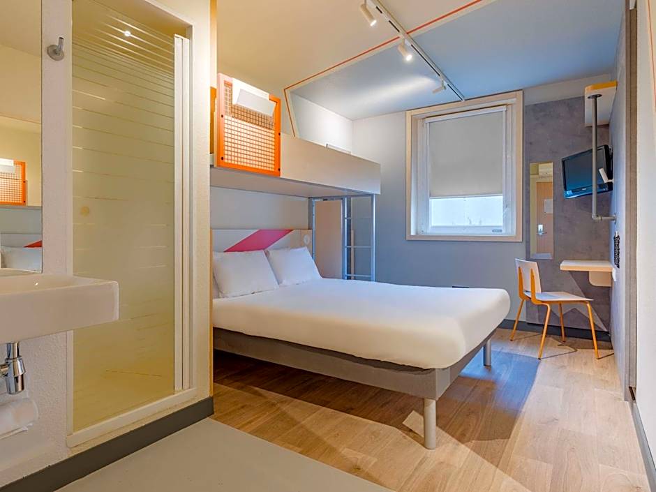 Hotel Ibis Budget Lyon Isle D'Abeau