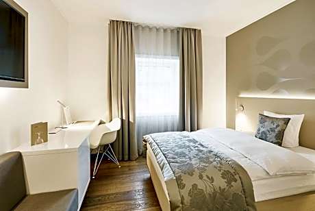 Classic Single Room