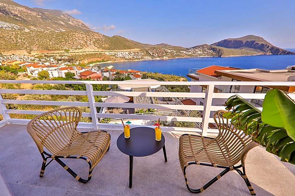 Kalkan Saray Suites Hotel