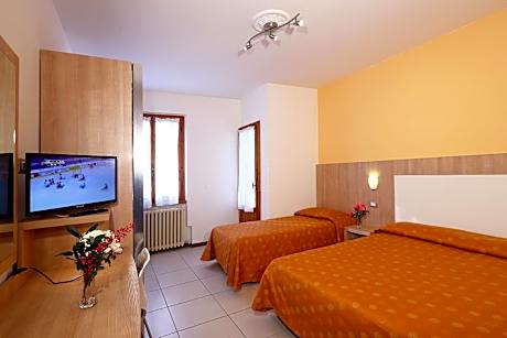 Comfort Twin Room