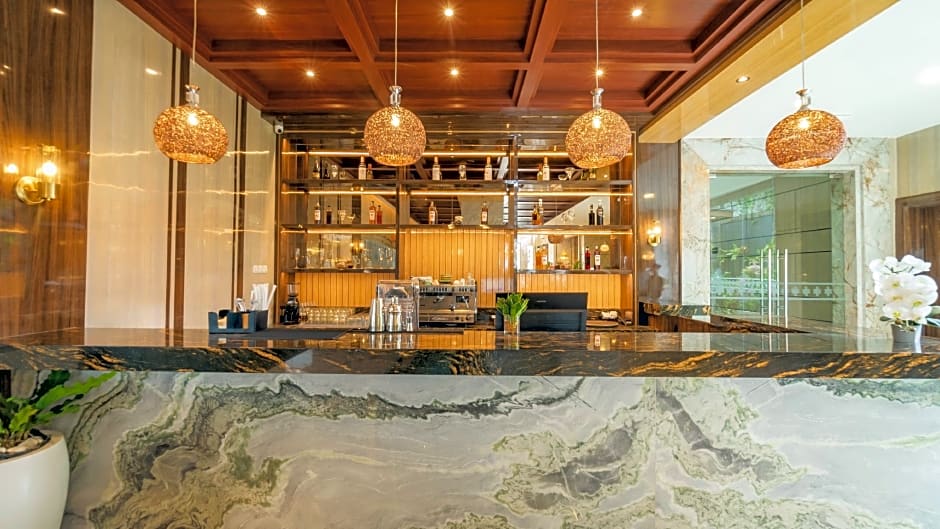 City of Aventus Hotel - Denpasar