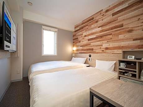 Small Twin Room - Smoking