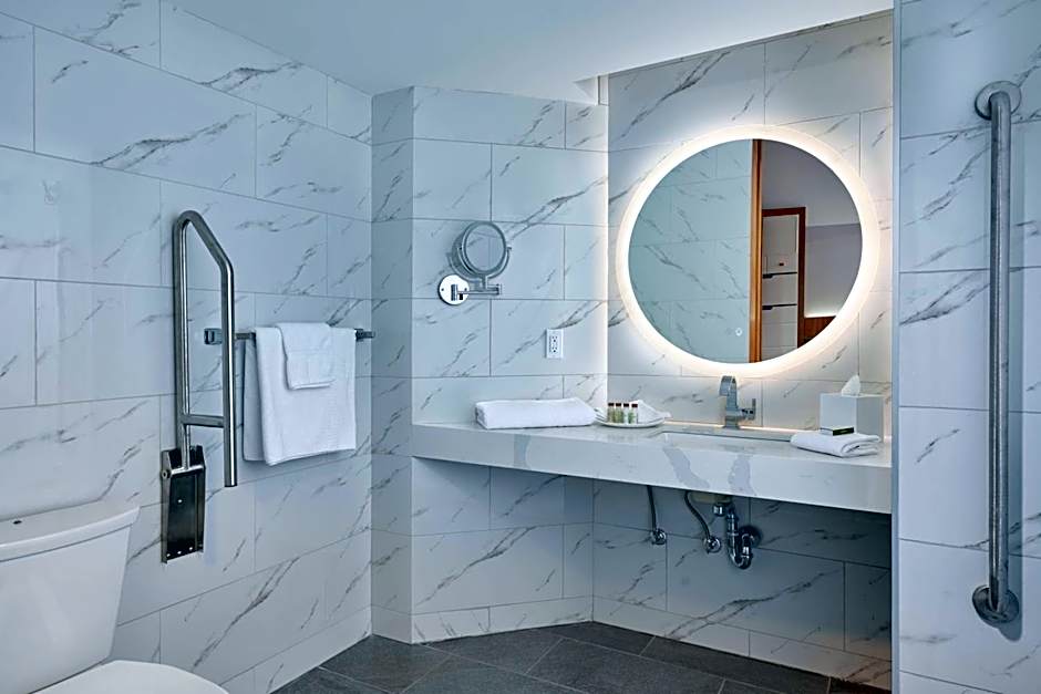 Metropolitan Hotel Vancouver by Marriott