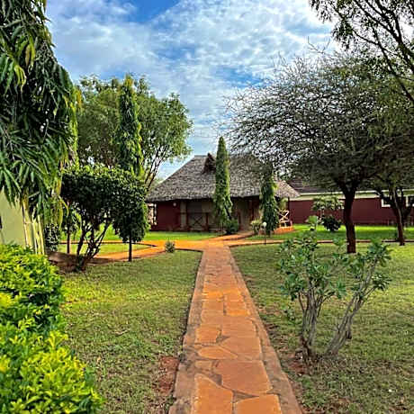 Lake Jipe Eco Lodge