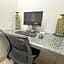 Days Inn & Suites by Wyndham Cedar Rapids