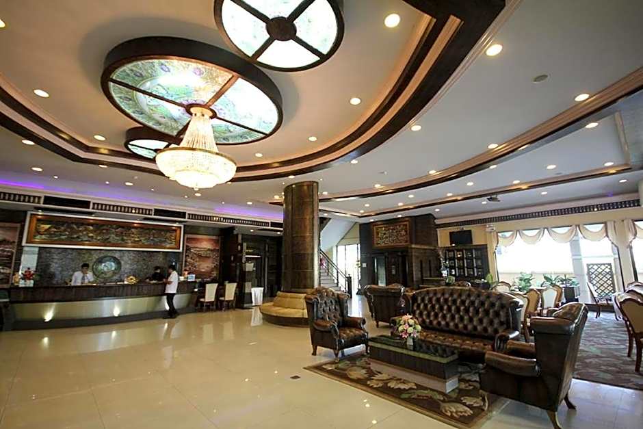 Ruean Phae Royal Park Phitsanulok