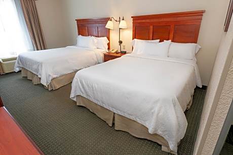 Room with Two Queen Beds - Non-Smoking