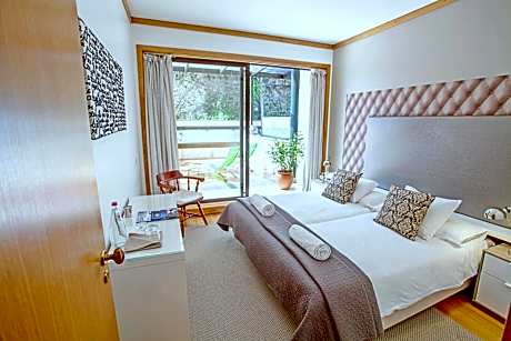 Superior One-Bedroom Apartment