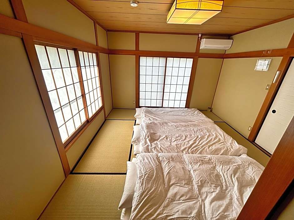 森の香りに包まれたプライベート空間でマイデバイスイマーシブ体験を堪能できる贅沢--BlueFlow KATSUURA