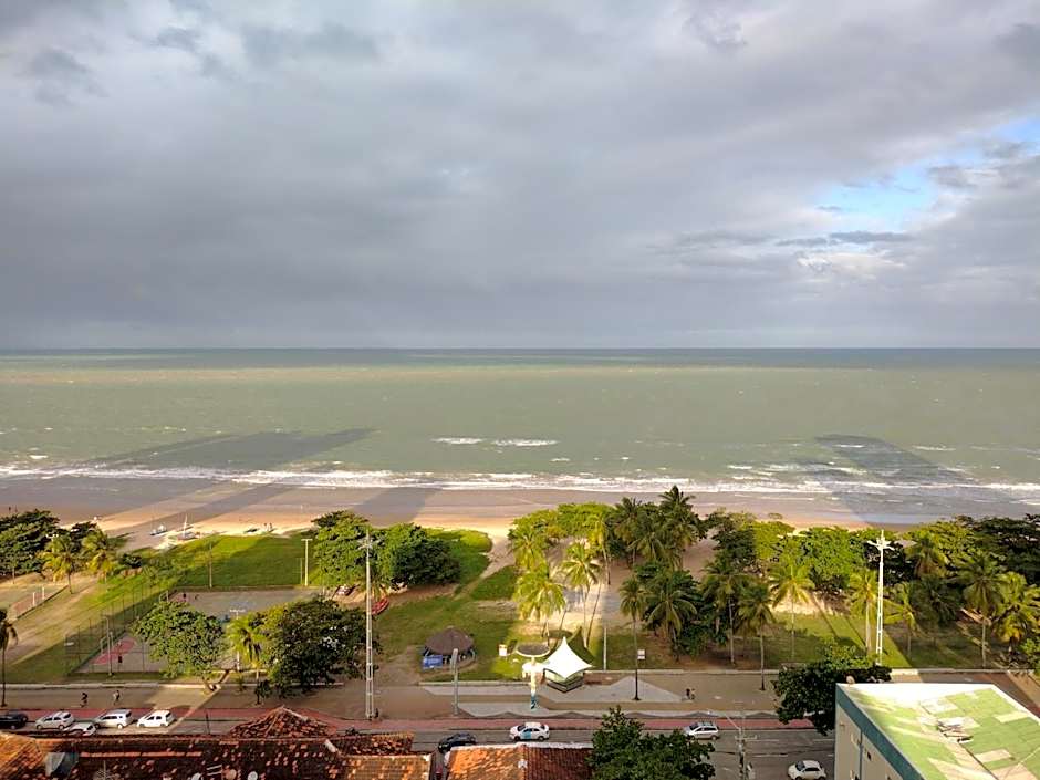 Apartamento 150m praia, vista p Mar, e Piscina na cobertura