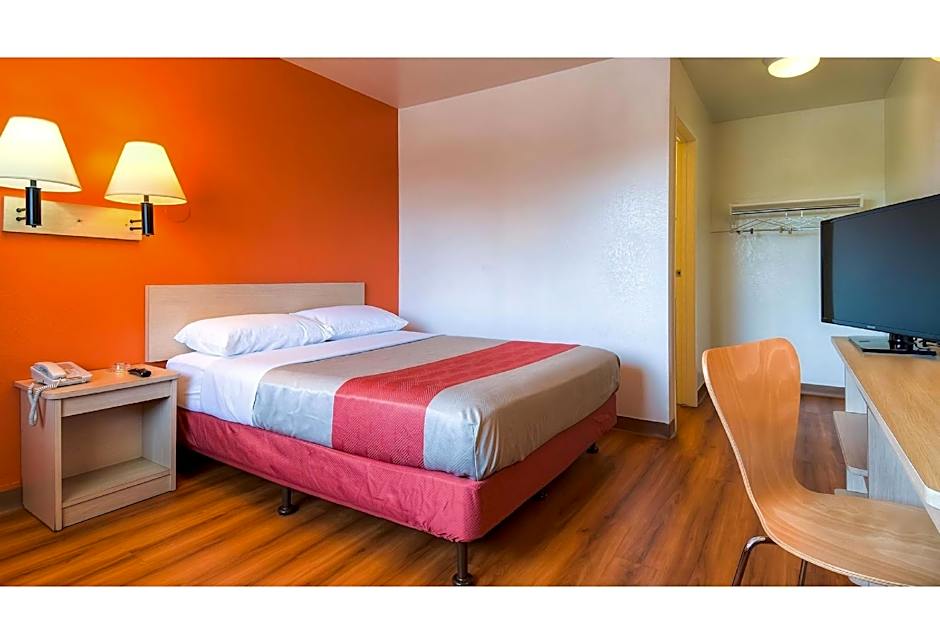 Motel 6 Stanton, CA - Anaheim West