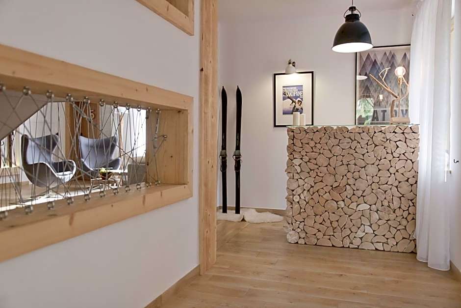 Villa 11 Folk & Design