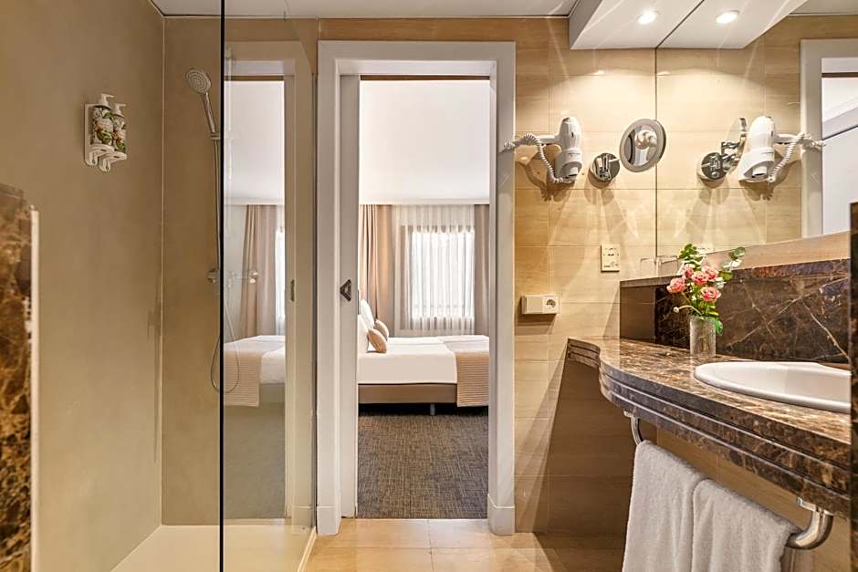 Acacia Suite